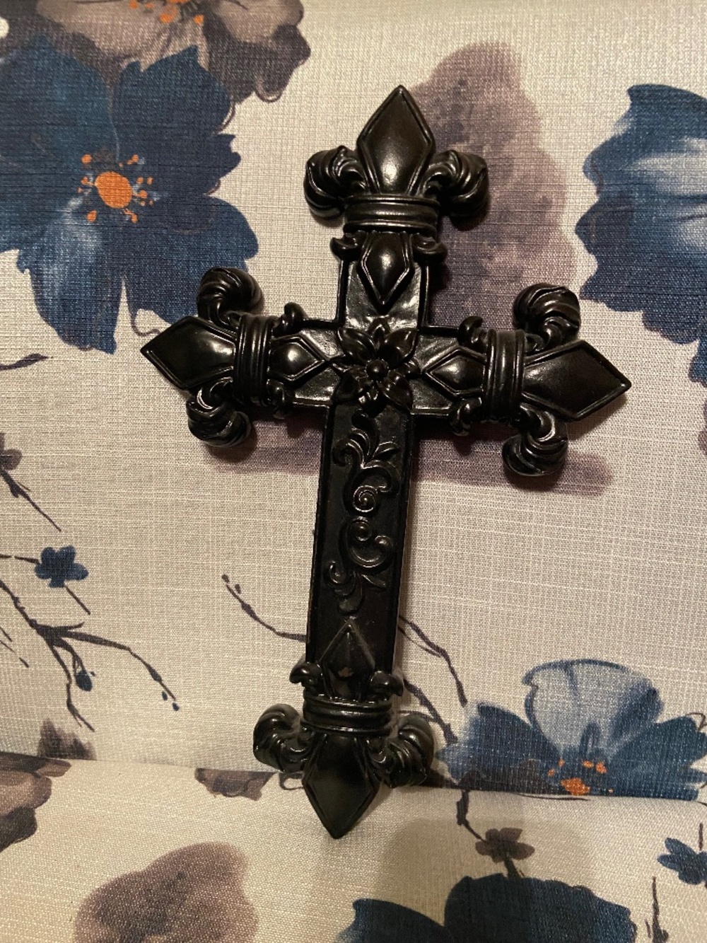 Black decorative cross